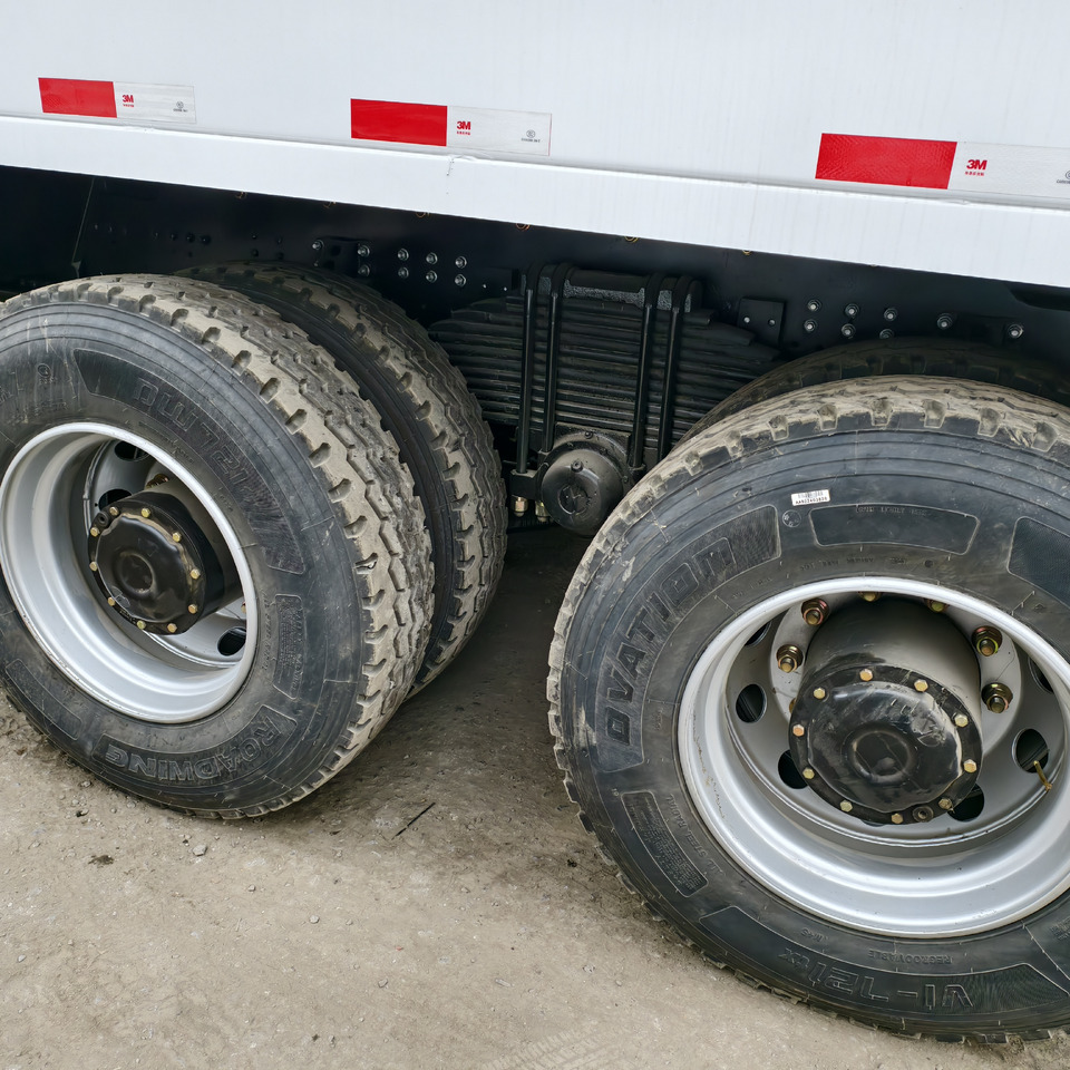 SHACMAN F3000 6*4 - Самосвал: фото 3 SHACMAN F3000 6*4 - Самосвал: фото 3