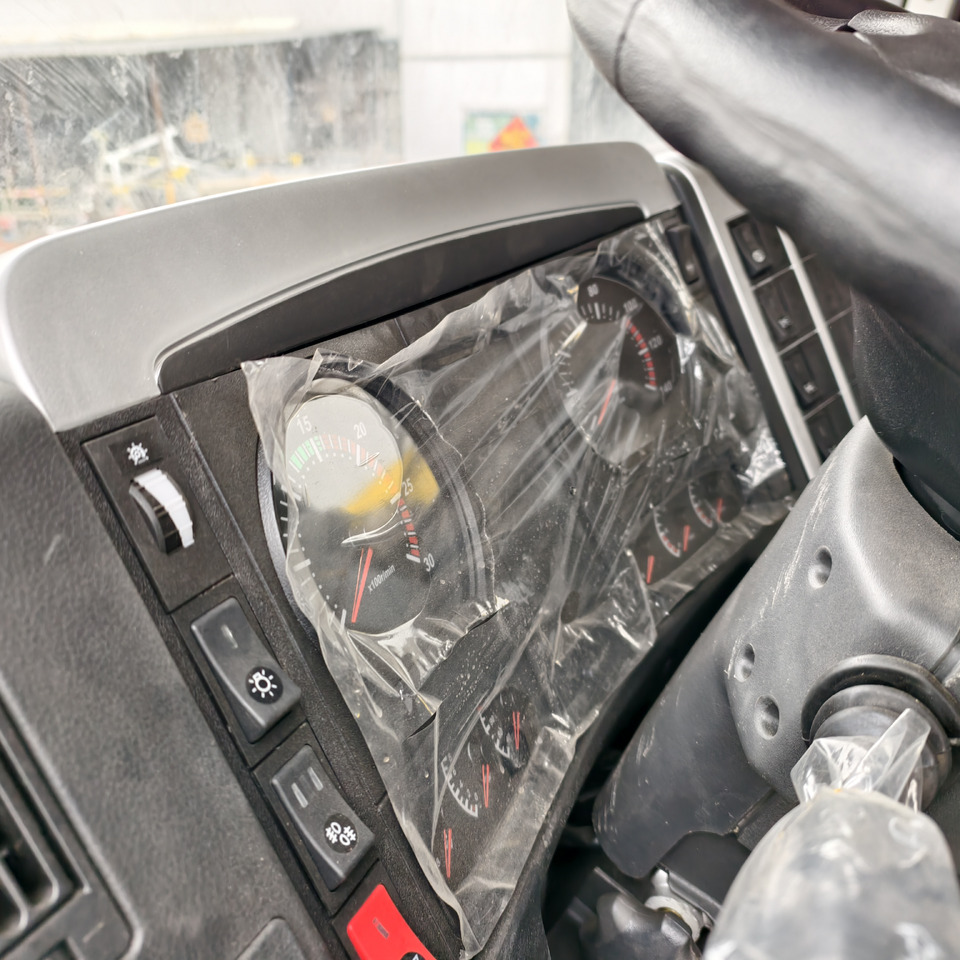 SHACMAN F3000 6*4 - Самосвал: фото 2 SHACMAN F3000 6*4 - Самосвал: фото 2