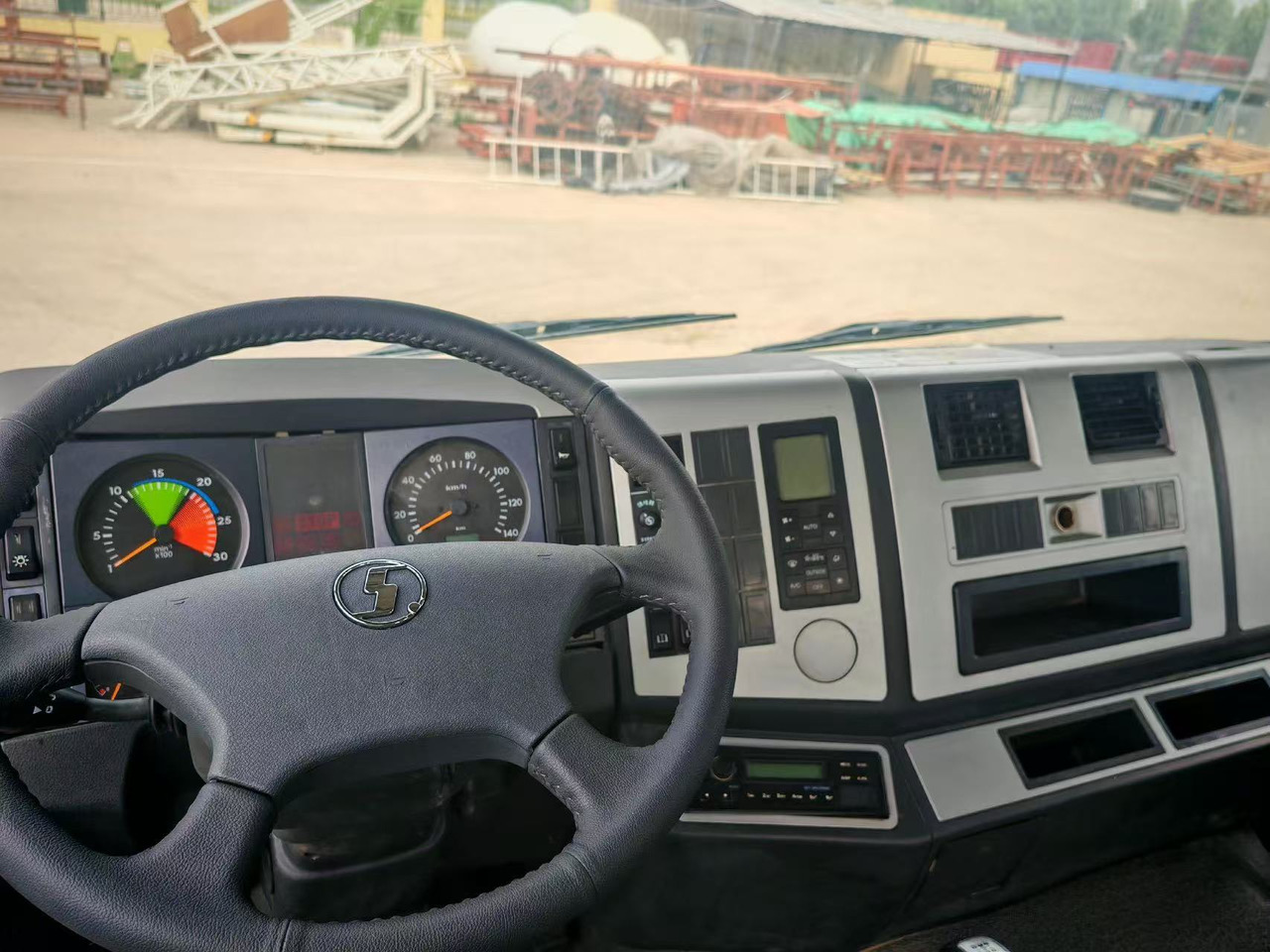 SHACMAN F3000 8*4 DUMP TRUCK - Самосвал: фото 5 SHACMAN F3000 8*4 DUMP TRUCK - Самосвал: фото 5