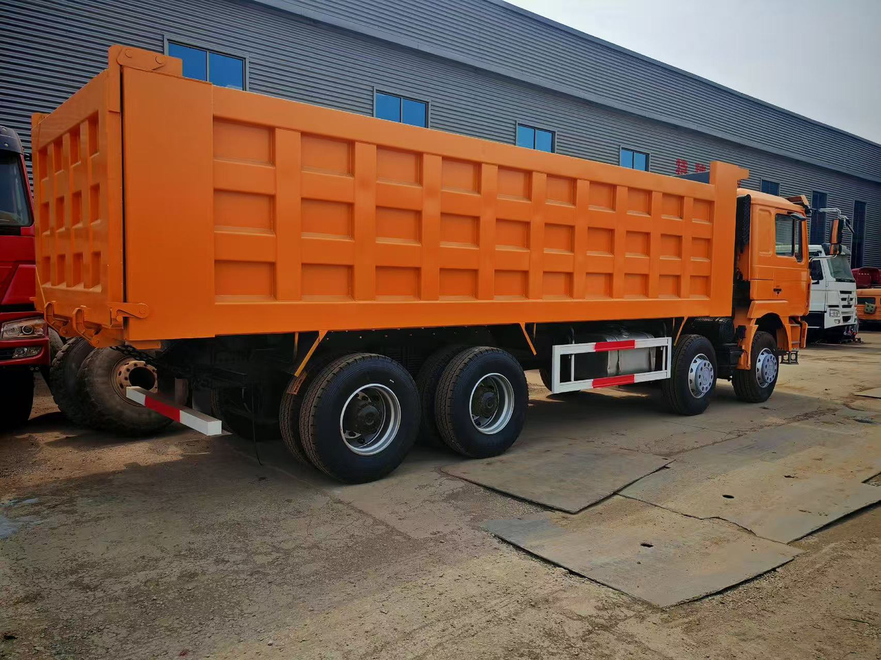 SHACMAN F3000 8*4 DUMP TRUCK - Самосвал: фото 3 SHACMAN F3000 8*4 DUMP TRUCK - Самосвал: фото 3