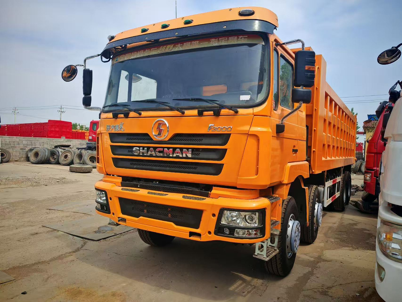 SHACMAN F3000 8*4 DUMP TRUCK - Самосвал: фото 2 SHACMAN F3000 8*4 DUMP TRUCK - Самосвал: фото 2