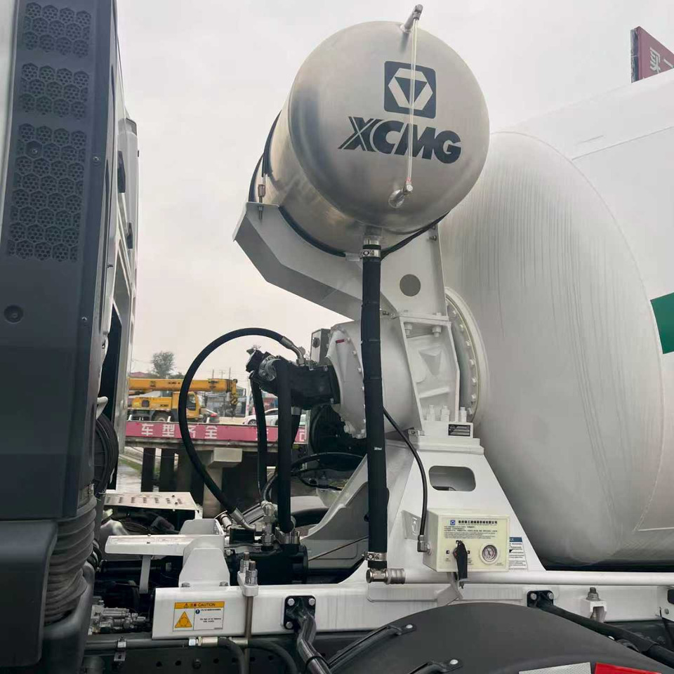 SINOTRUK TX350 Euro 5 STAGE Ⅴ - Автобетоносмеситель: фото 3 SINOTRUK TX350 Euro 5 STAGE Ⅴ - Автобетоносмеситель: фото 3