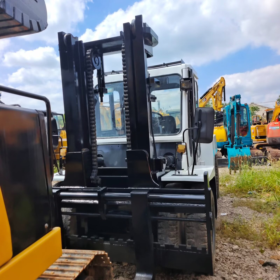 TCM FD 100 - Вилочный погрузчик: фото 3 TCM FD 100 - Вилочный погрузчик: фото 3