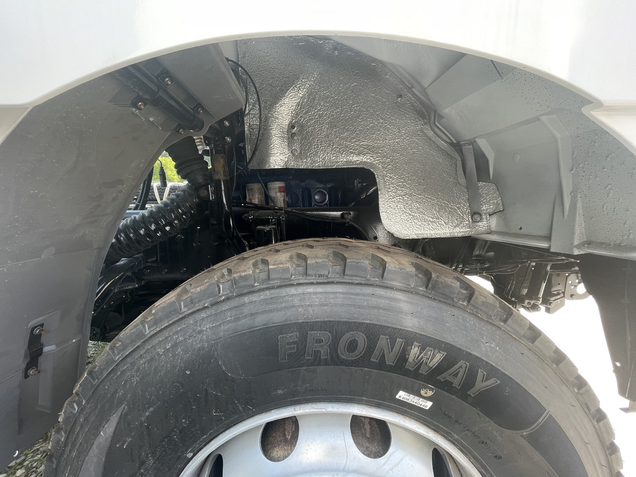 SHACMAN F3000 - Тягач: фото 2 SHACMAN F3000 - Тягач: фото 2