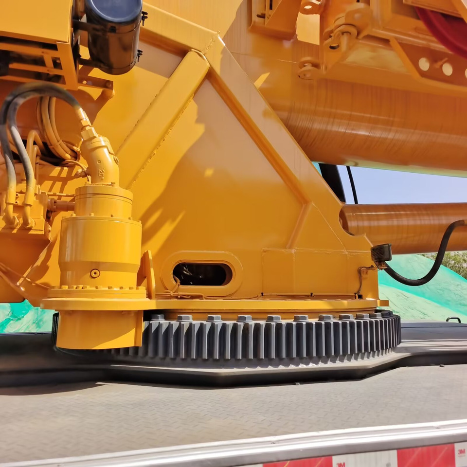 XCMG QY50KC - Мобильный кран: фото 4 XCMG QY50KC - Мобильный кран: фото 4