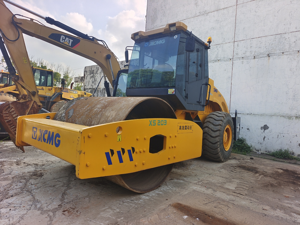 XCMG XS203J - Дорожный каток: фото 1 XCMG XS203J - Дорожный каток: фото 1
