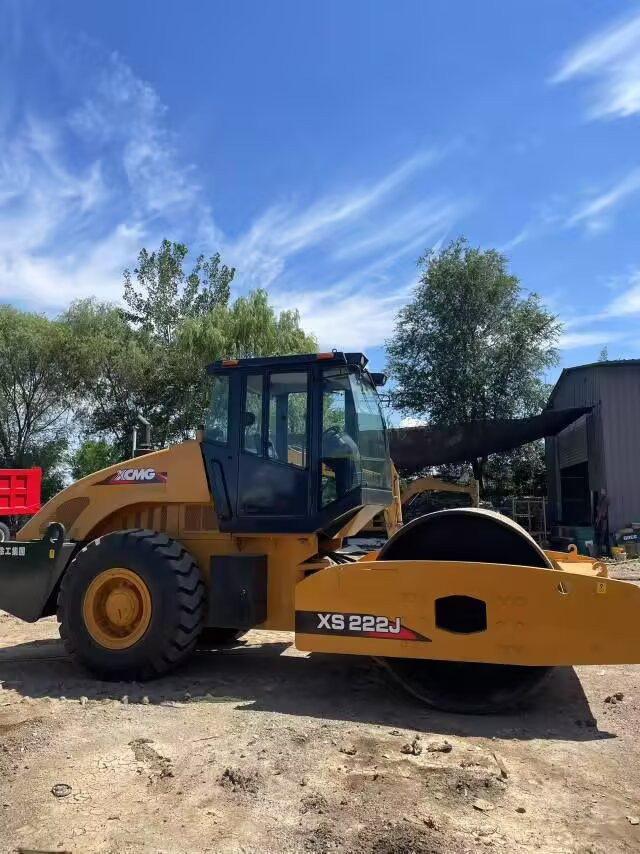 XCMG XS222J - Дорожный каток: фото 4 XCMG XS222J - Дорожный каток: фото 4