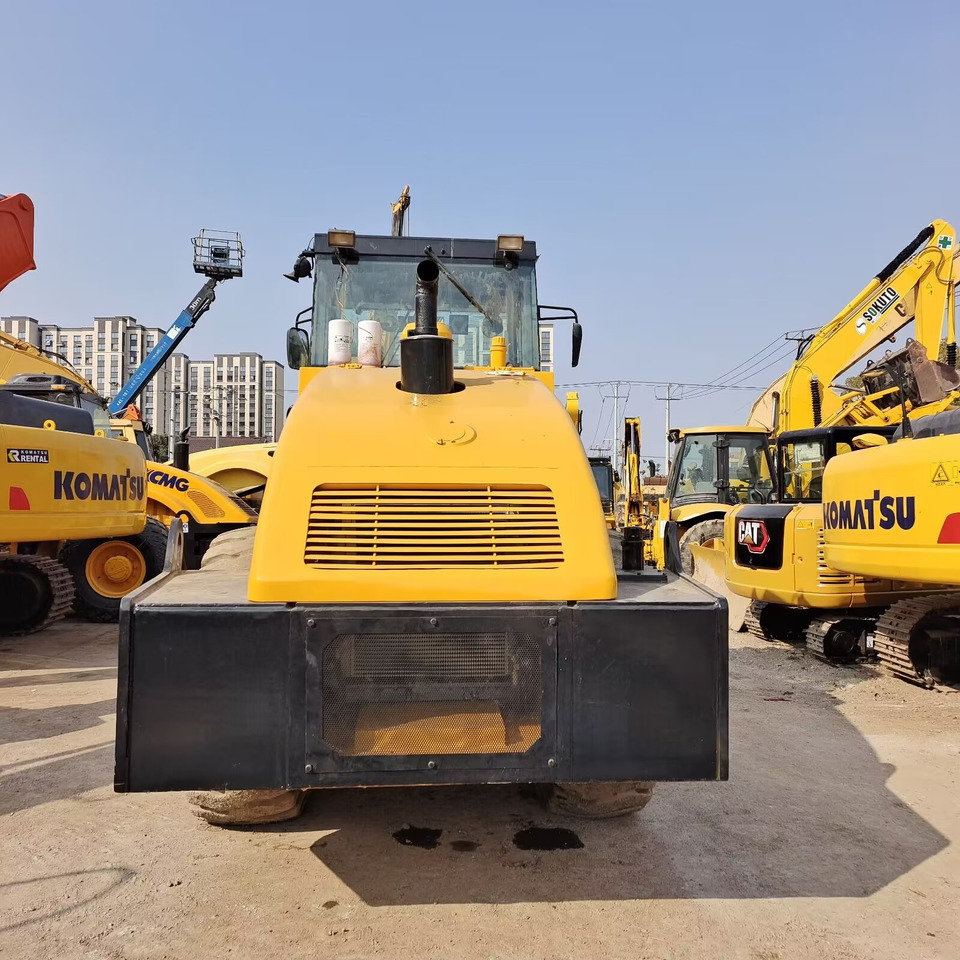 Дорожный каток XCMG XS223J WITH SHEEP FOOT PAD: фото 8