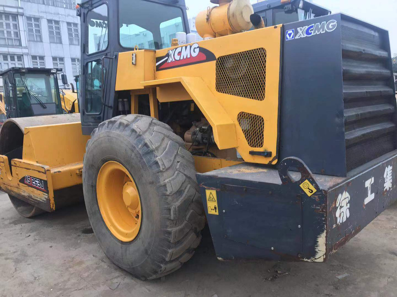 XCMG XS263J - Дорожный каток: фото 1 XCMG XS263J - Дорожный каток: фото 1