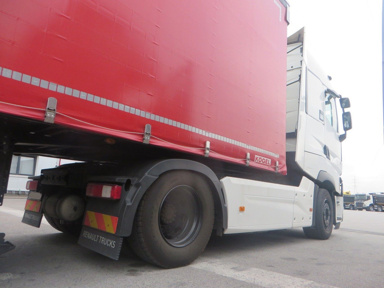 Renault T520 HSC 4x2Tractor - Тягач: фото 4 Renault T520 HSC 4x2Tractor - Тягач: фото 4