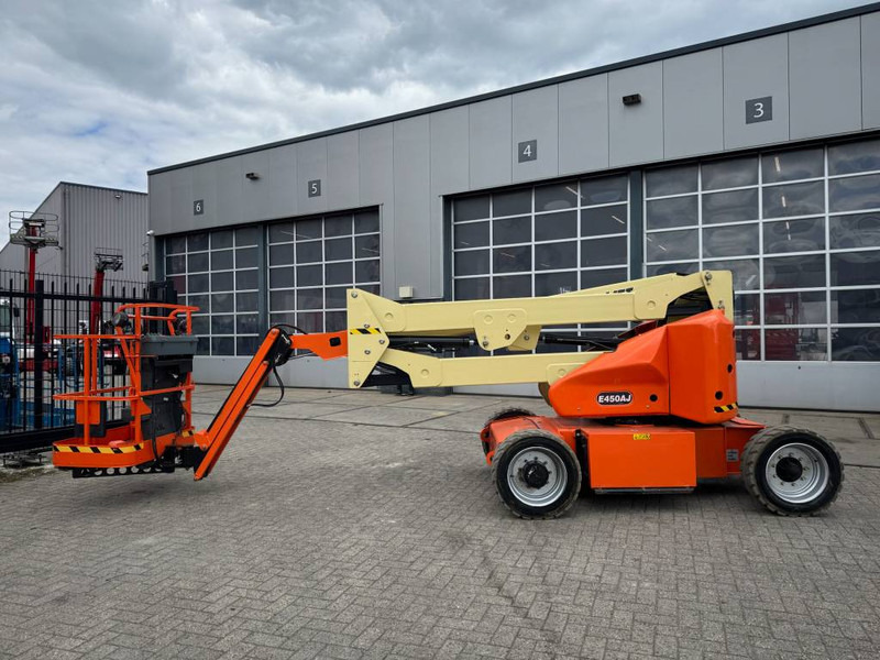 JLG E 450 AJ - Коленчатый подъемник: фото 1 JLG E 450 AJ - Коленчатый подъемник: фото 1