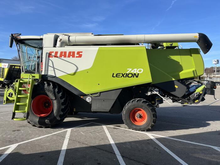 Claas Lexion 740 - Зерноуборочный комбайн: фото 3 Claas Lexion 740 - Зерноуборочный комбайн: фото 3