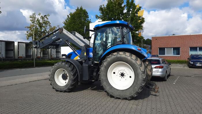 New Holland T6070 - Трактор: фото 4 New Holland T6070 - Трактор: фото 4