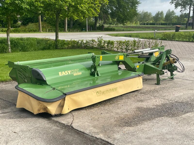 Krone Easy cut R 320 cv - Косилка: фото 1 Krone Easy cut R 320 cv - Косилка: фото 1