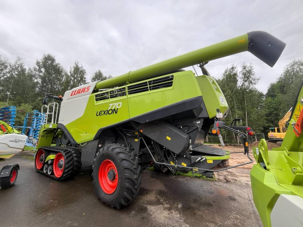 Claas Lexion 770 TT - Зерноуборочный комбайн: фото 2 Claas Lexion 770 TT - Зерноуборочный комбайн: фото 2