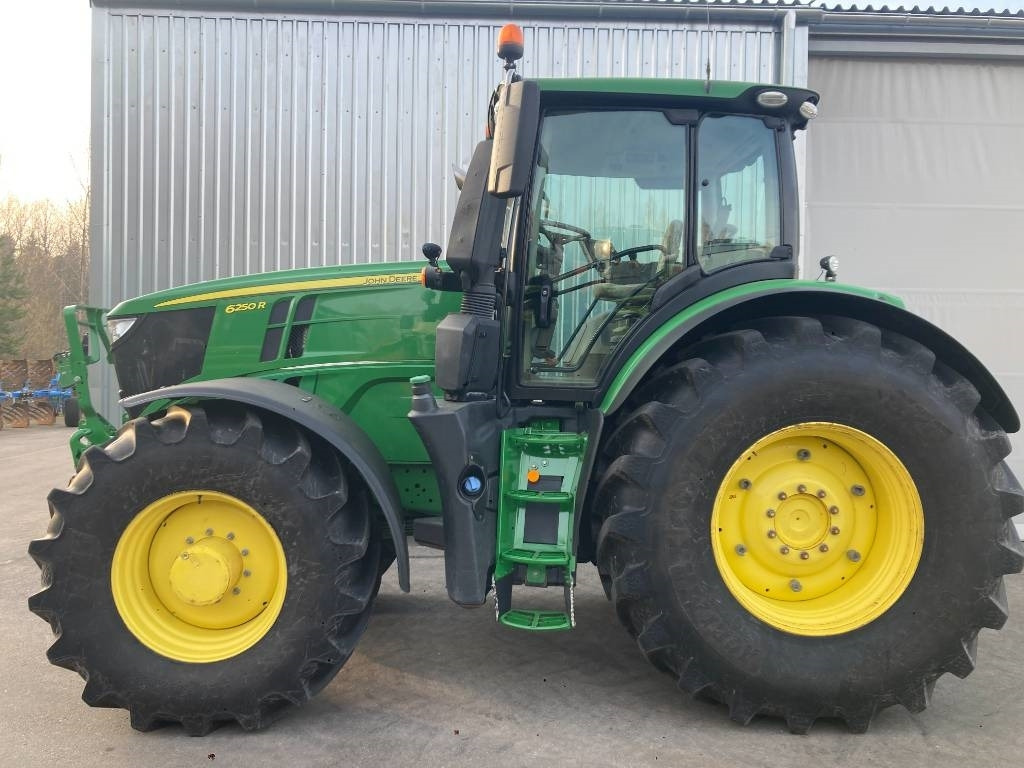 John Deere 6250 R - Трактор: фото 2 John Deere 6250 R - Трактор: фото 2