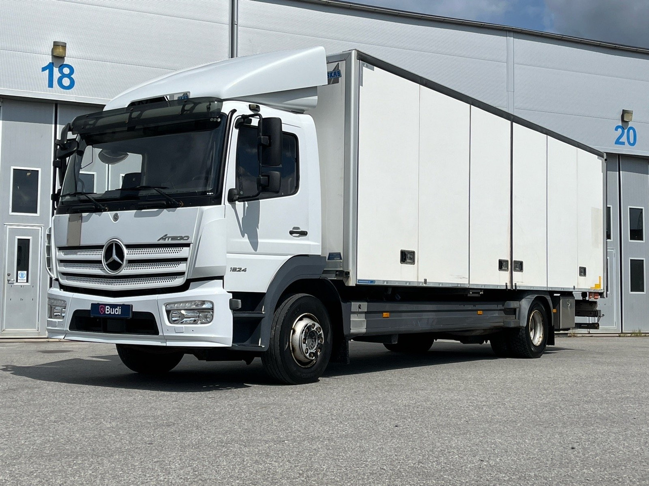 Distributionsbil Mercedes-Benz ATEGO -2019 | SKAB - Грузовик с закрытым кузовом: фото 1 Distributionsbil Mercedes-Benz ATEGO -2019 | SKAB - Грузовик с закрытым кузовом: фото 1