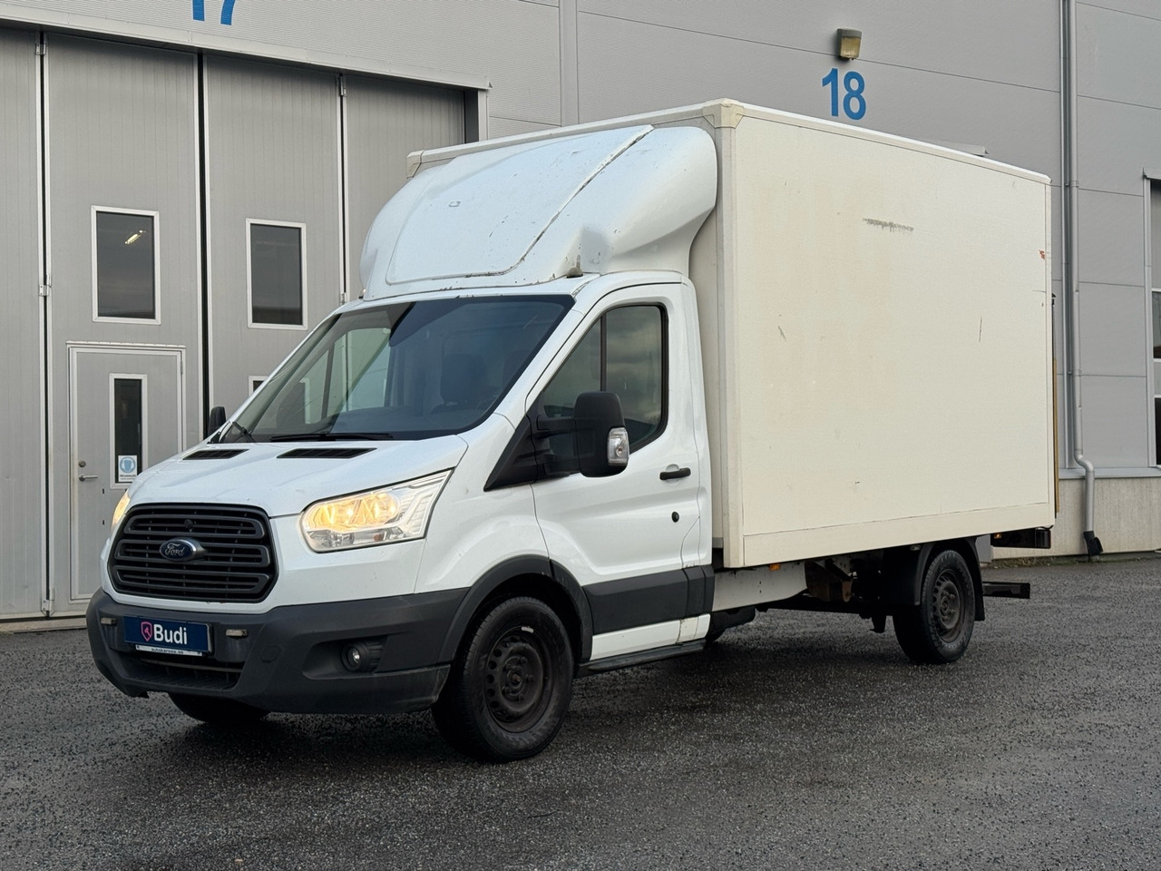 Lätt lastbil Ford Transit 350 Chassi Cab 2.0 TDCi SelectShift -2018 - Малотоннажный фургон: фото 1 Lätt lastbil Ford Transit 350 Chassi Cab 2.0 TDCi SelectShift -2018 - Малотоннажный фургон: фото 1