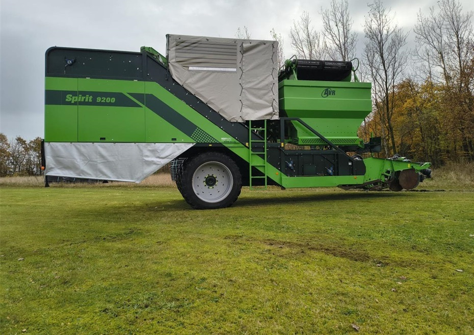 AVR Spirit 9200CR - Картофелеуборочный комбайн: фото 1 AVR Spirit 9200CR - Картофелеуборочный комбайн: фото 1
