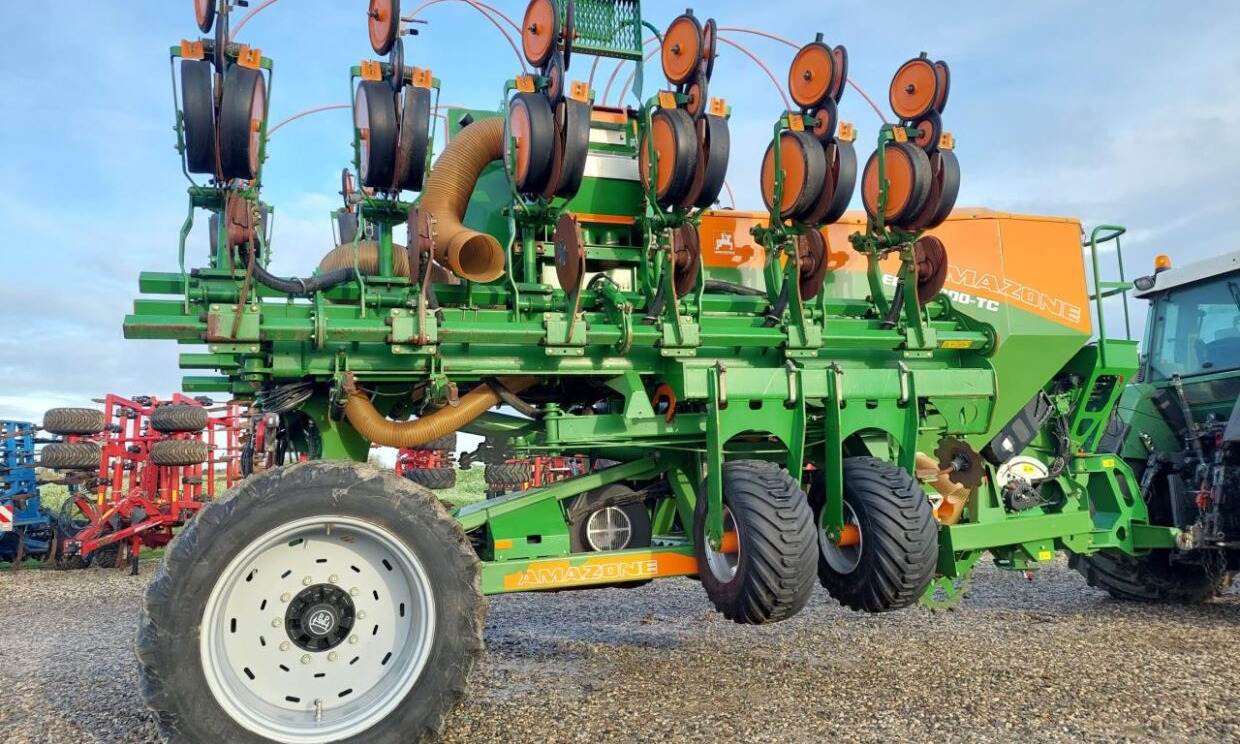 Amazone EDX 9000-TC MED GPS - Сеялка точного высева: фото 3 Amazone EDX 9000-TC MED GPS - Сеялка точного высева: фото 3