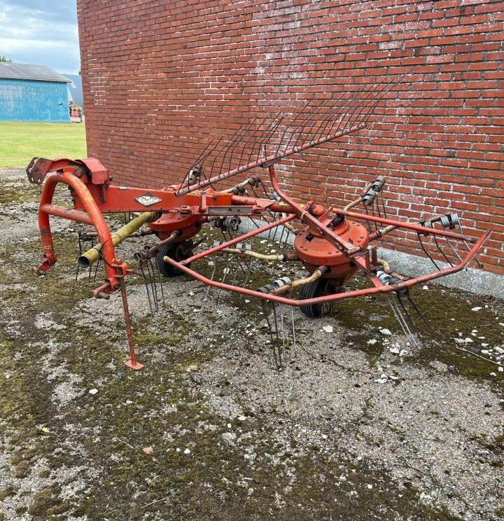 Kuhn GSR 25 N - Сеноворошилка: фото 1 Kuhn GSR 25 N - Сеноворошилка: фото 1