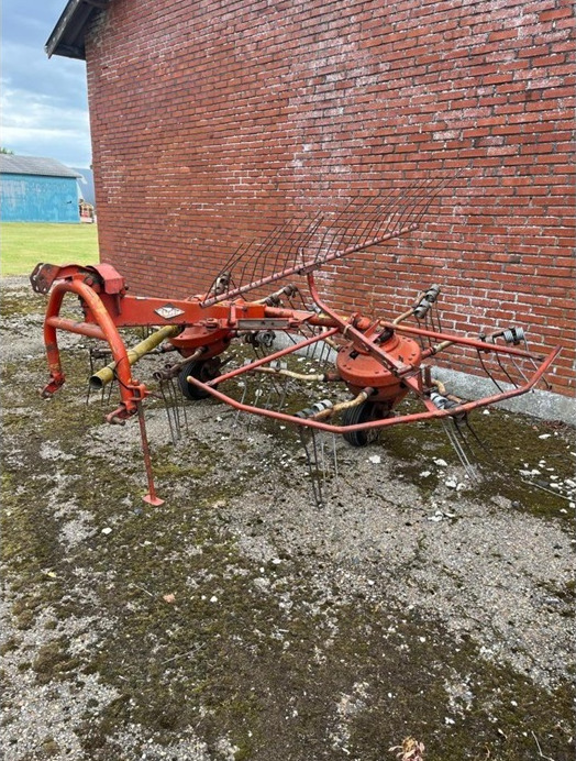 Kuhn GSR 25 N - Сеноворошилка: фото 1 Kuhn GSR 25 N - Сеноворошилка: фото 1