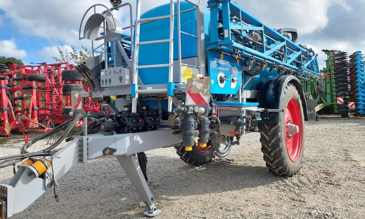 Lemken ALBATROS 9 6000 L med GPS - Прицепной опрыскиватель: фото 3 Lemken ALBATROS 9 6000 L med GPS - Прицепной опрыскиватель: фото 3