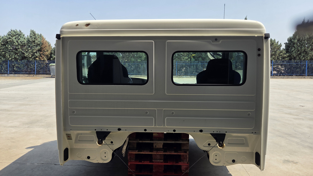 MERCEDES ACTROS MP3 MEDIUM - Кабина: фото 3 MERCEDES ACTROS MP3 MEDIUM - Кабина: фото 3