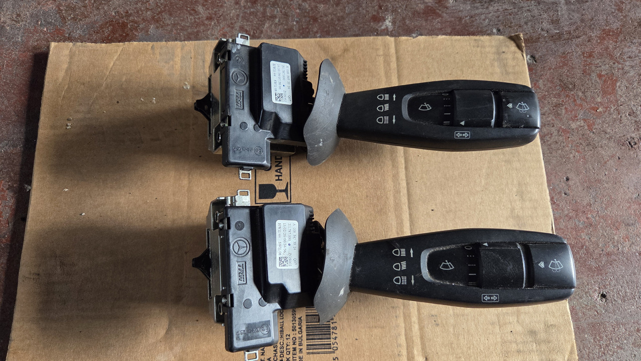 MERCEDES-BENZ ACTROS MP4 - Подрулевой переключатель для Грузовиков: фото 1 MERCEDES-BENZ ACTROS MP4 - Подрулевой переключатель для Грузовиков: фото 1