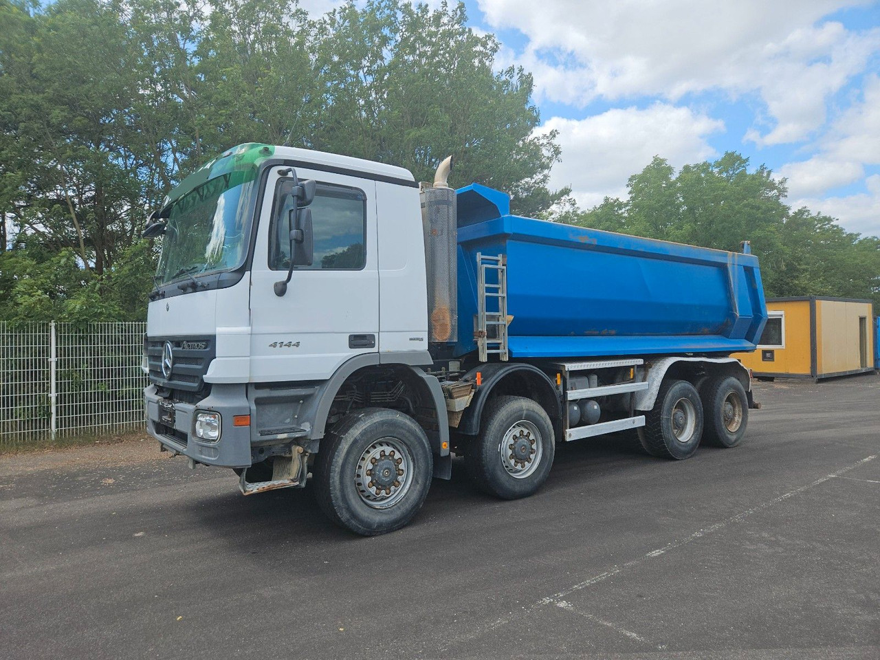 Mercedes-Benz Actros 4144 8x8 Hinterkipper - Самосвал: фото 2 Mercedes-Benz Actros 4144 8x8 Hinterkipper - Самосвал: фото 2