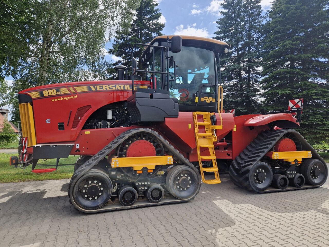 Versatile 610 Delta Track - Гусеничный трактор: фото 1 Versatile 610 Delta Track - Гусеничный трактор: фото 1