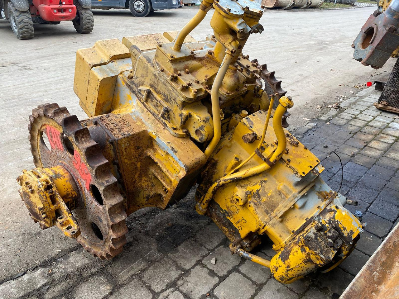 Caterpillar CAT D 951 - Коробка передач для Строительной техники: фото 1 Caterpillar CAT D 951 - Коробка передач для Строительной техники: фото 1