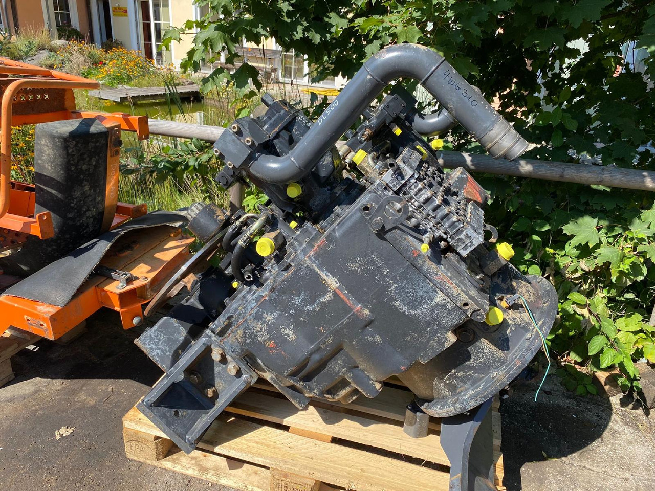 Doosan ZF 4WG 310 aus DL 500 - Коробка передач для Строительной техники: фото 1 Doosan ZF 4WG 310 aus DL 500 - Коробка передач для Строительной техники: фото 1