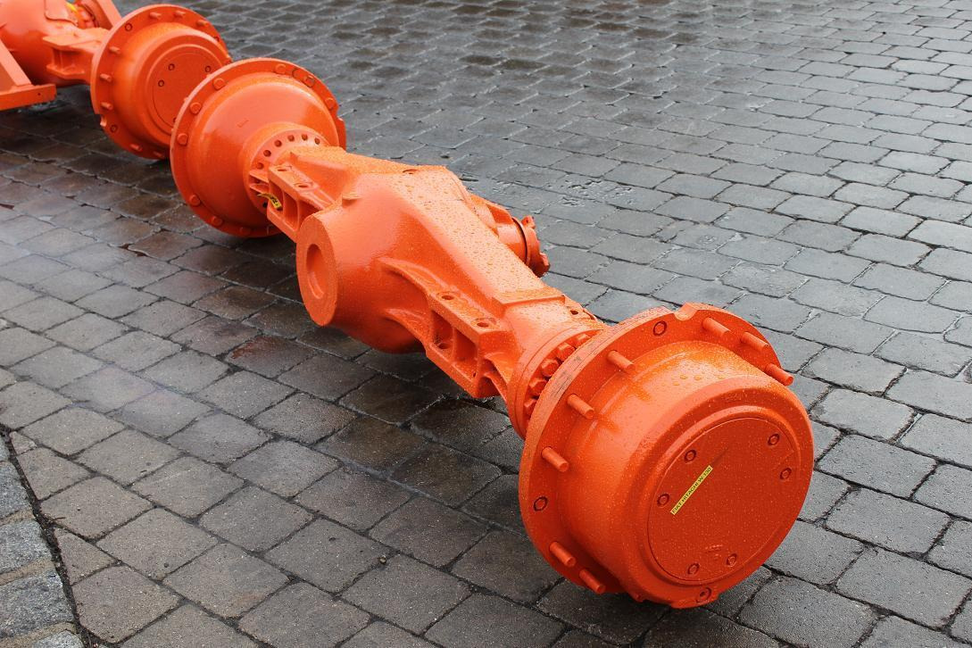 Fiat-Hitachi FR 130-2 - Ось и запчасти для Строительной техники: фото 1 Fiat-Hitachi FR 130-2 - Ось и запчасти для Строительной техники: фото 1