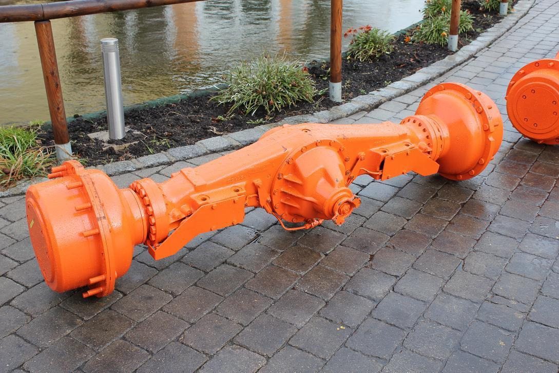 Fiat-Hitachi FR 130-2 - Ось и запчасти для Строительной техники: фото 2 Fiat-Hitachi FR 130-2 - Ось и запчасти для Строительной техники: фото 2