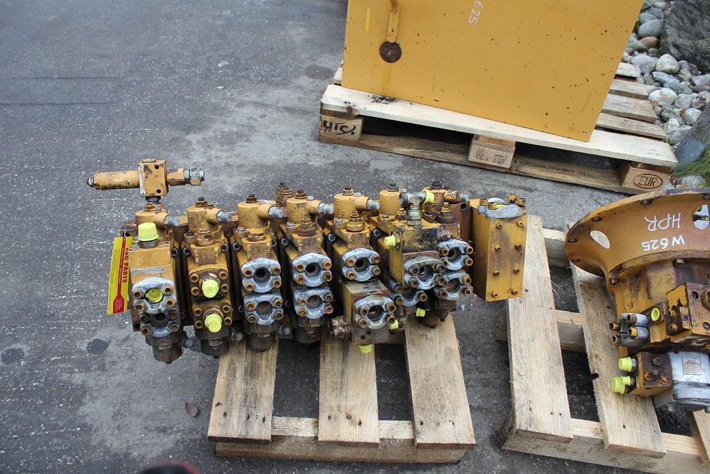 Furukawa W 625 - Гидравлический клапан для Строительной техники: фото 3 Furukawa W 625 - Гидравлический клапан для Строительной техники: фото 3