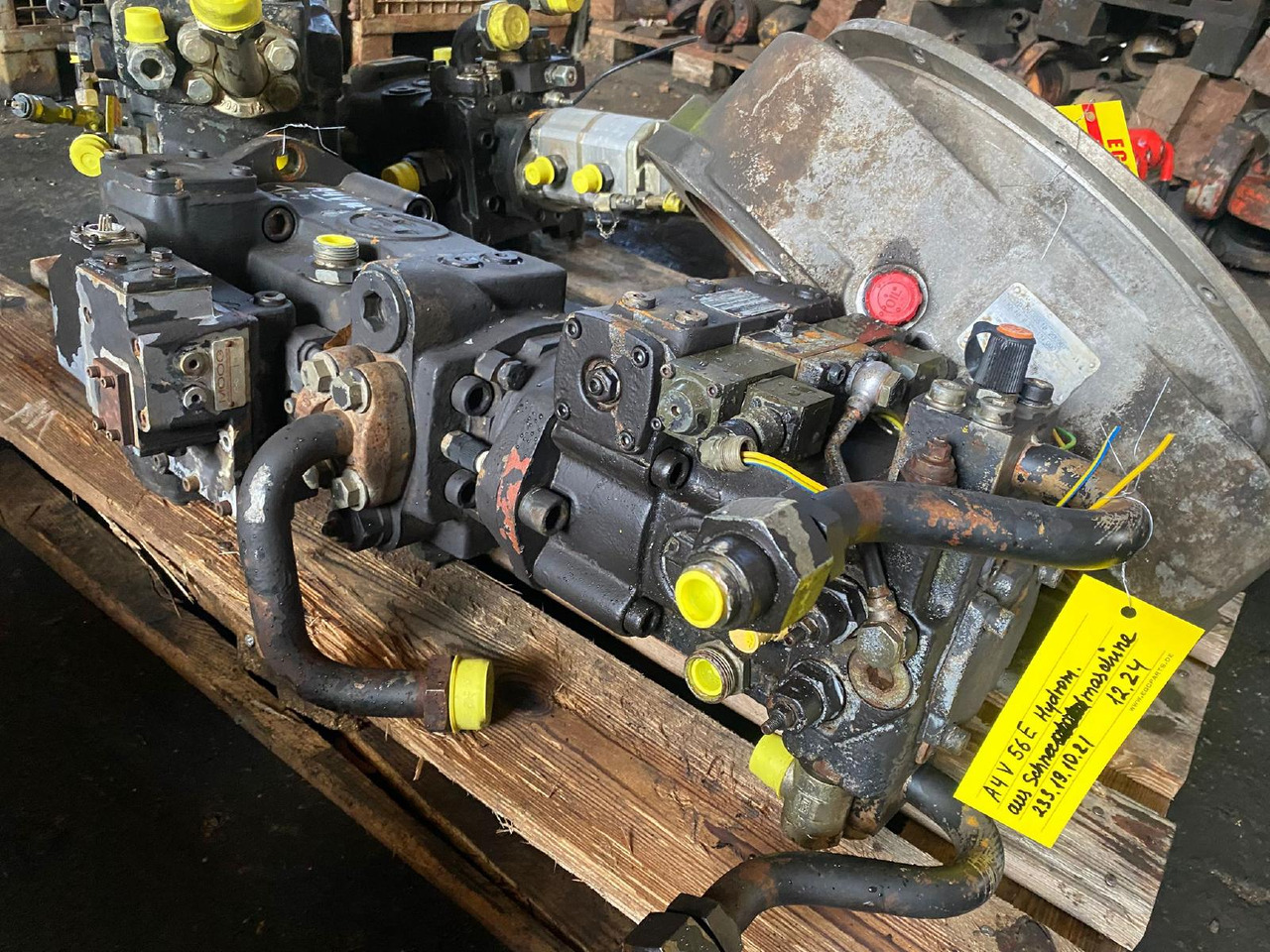 Hydromatik A4V56, A4V125 aus Kässbohrer PB 240D - Гидравлика для Коммунальной и специальной техники: фото 1 Hydromatik A4V56, A4V125 aus Kässbohrer PB 240D - Гидравлика для Коммунальной и специальной техники: фото 1