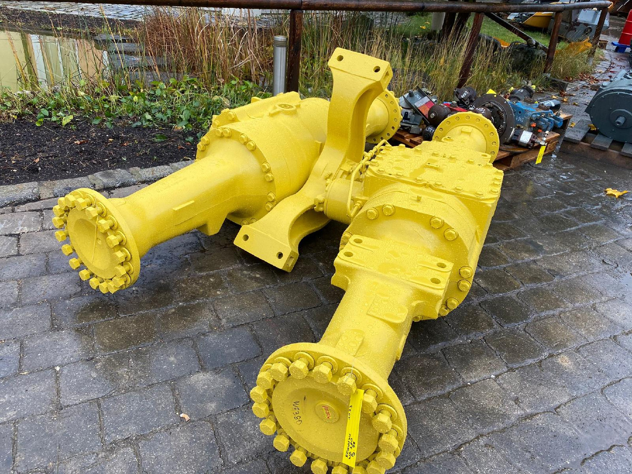 Komatsu KWA 015 aus WA 380 - Ось и запчасти для Строительной техники: фото 2 Komatsu KWA 015 aus WA 380 - Ось и запчасти для Строительной техники: фото 2