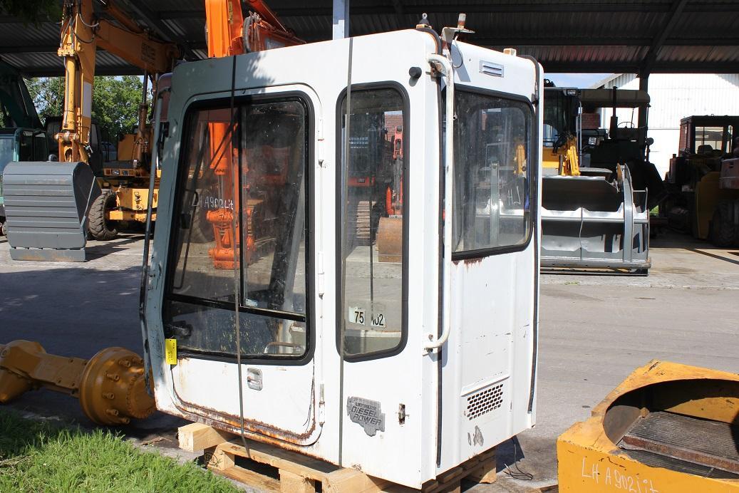 Liebherr A 902 LIT - Кабина для Строительной техники: фото 2 Liebherr A 902 LIT - Кабина для Строительной техники: фото 2