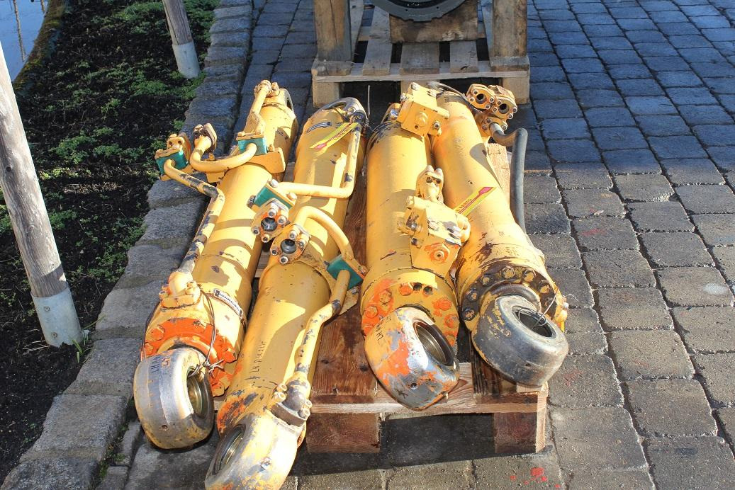 Liebherr A 902 LIT - Гидравлический цилиндр для Строительной техники: фото 4 Liebherr A 902 LIT - Гидравлический цилиндр для Строительной техники: фото 4