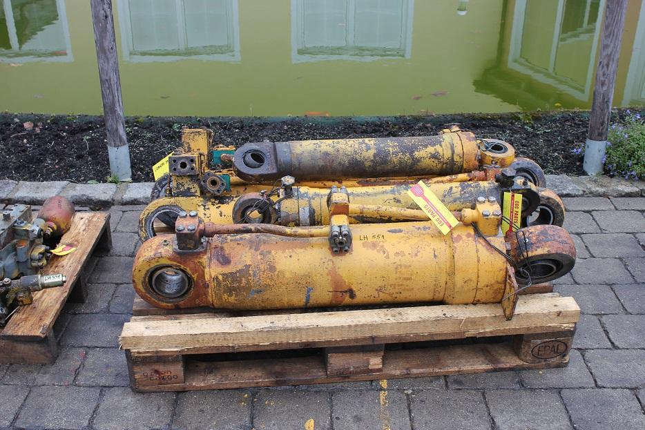 Liebherr L551 - Гидравлический цилиндр для Строительной техники: фото 3 Liebherr L551 - Гидравлический цилиндр для Строительной техники: фото 3