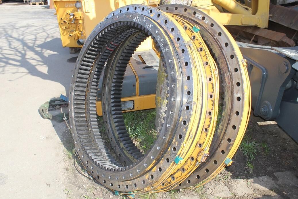 Liebherr R 932 Lit - Поворотное кольцо для Строительной техники: фото 4 Liebherr R 932 Lit - Поворотное кольцо для Строительной техники: фото 4