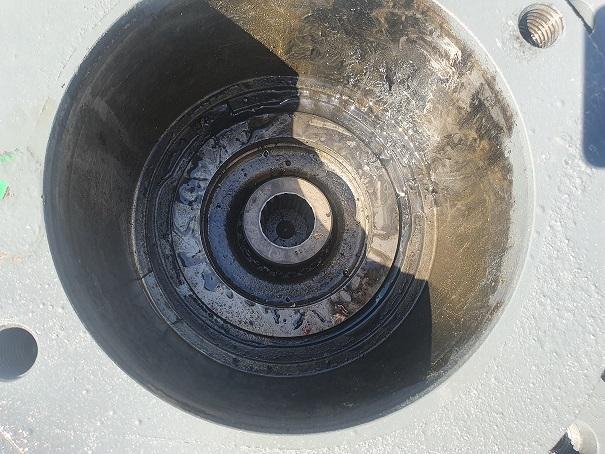 Liebherr R 942 - Бортовой редуктор для Строительной техники: фото 2 Liebherr R 942 - Бортовой редуктор для Строительной техники: фото 2