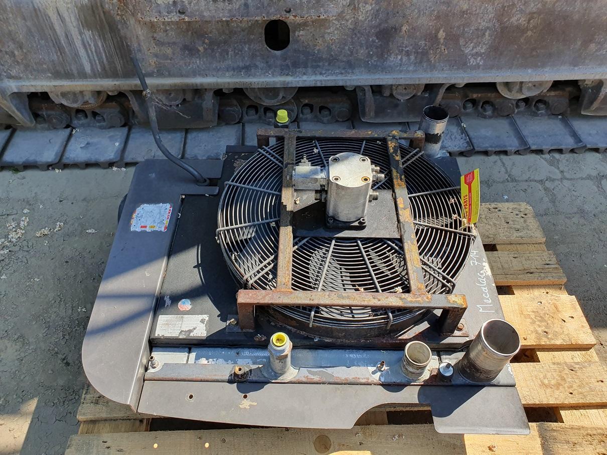 Mecalac 714 MW - Система охлаждения для Строительной техники: фото 2 Mecalac 714 MW - Система охлаждения для Строительной техники: фото 2