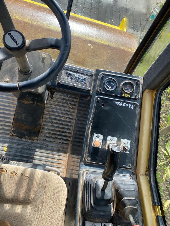 Mecalac 714 MW - Кабина для Строительной техники: фото 3 Mecalac 714 MW - Кабина для Строительной техники: фото 3