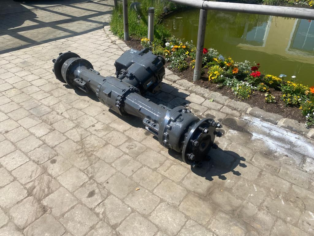 Mecalac aus 714MW - Ось и запчасти для Строительной техники: фото 4 Mecalac aus 714MW - Ось и запчасти для Строительной техники: фото 4