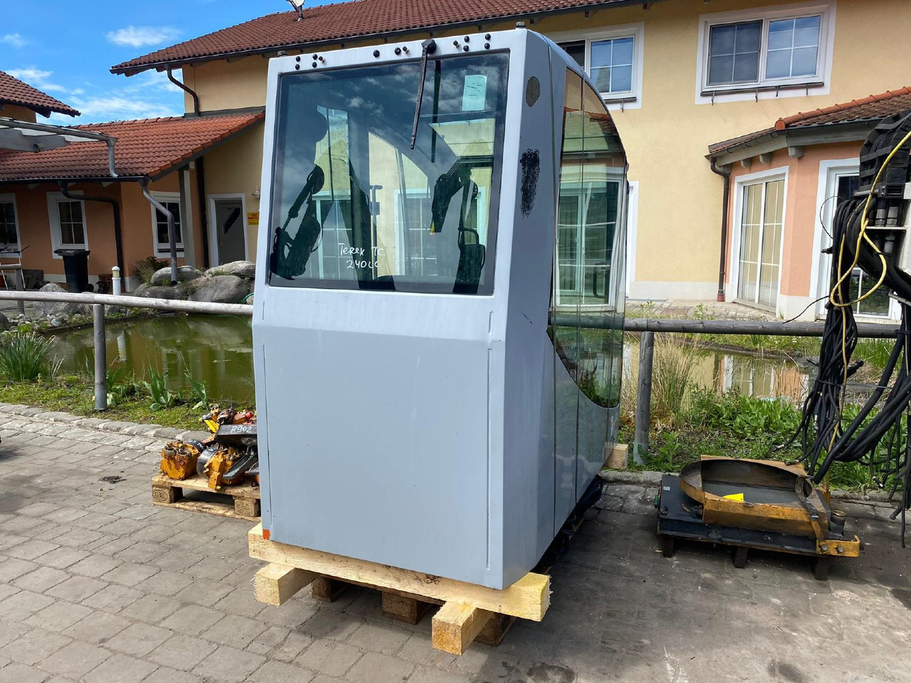 Terex TC 240 LC - Кабина для Строительной техники: фото 5 Terex TC 240 LC - Кабина для Строительной техники: фото 5