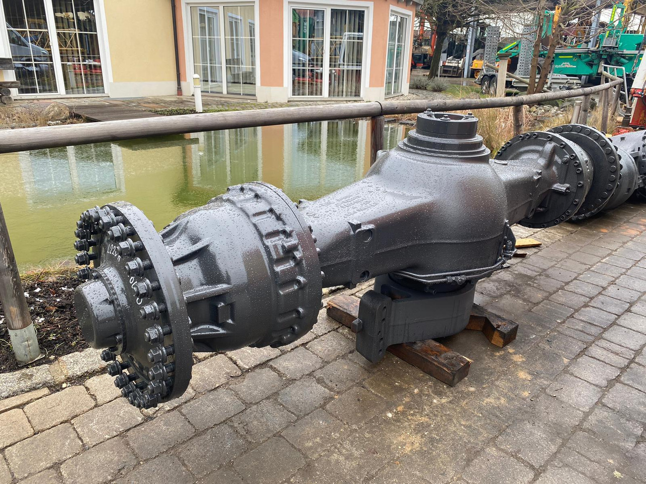 Volvo L220H - Ось и запчасти для Строительной техники: фото 4 Volvo L220H - Ось и запчасти для Строительной техники: фото 4