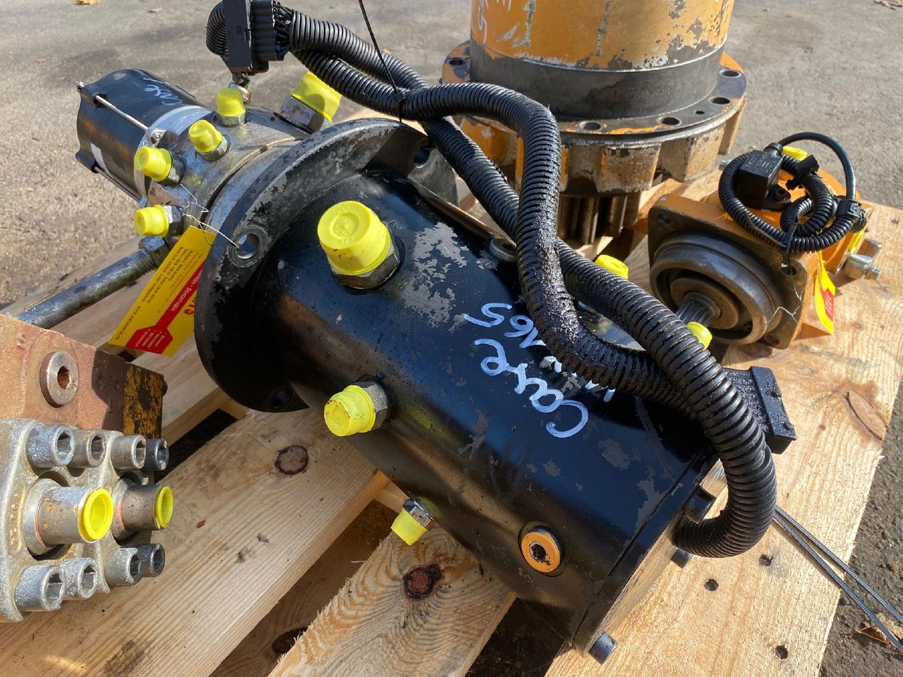 Case WX 165 - Запчасти для Строительной техники: фото 2 Case WX 165 - Запчасти для Строительной техники: фото 2