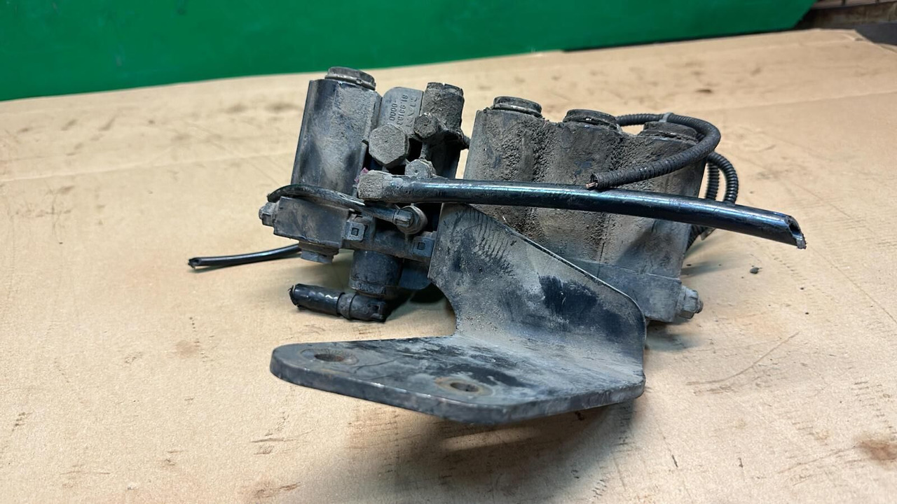 ELEKTORMAGNETYCZNY 5382900200 MAN TGA - Тормозной клапан для Грузовиков: фото 1 ELEKTORMAGNETYCZNY 5382900200 MAN TGA - Тормозной клапан для Грузовиков: фото 1